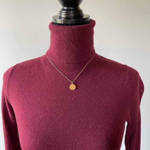 Banana Republic sweater dress - Picture 2 of 5